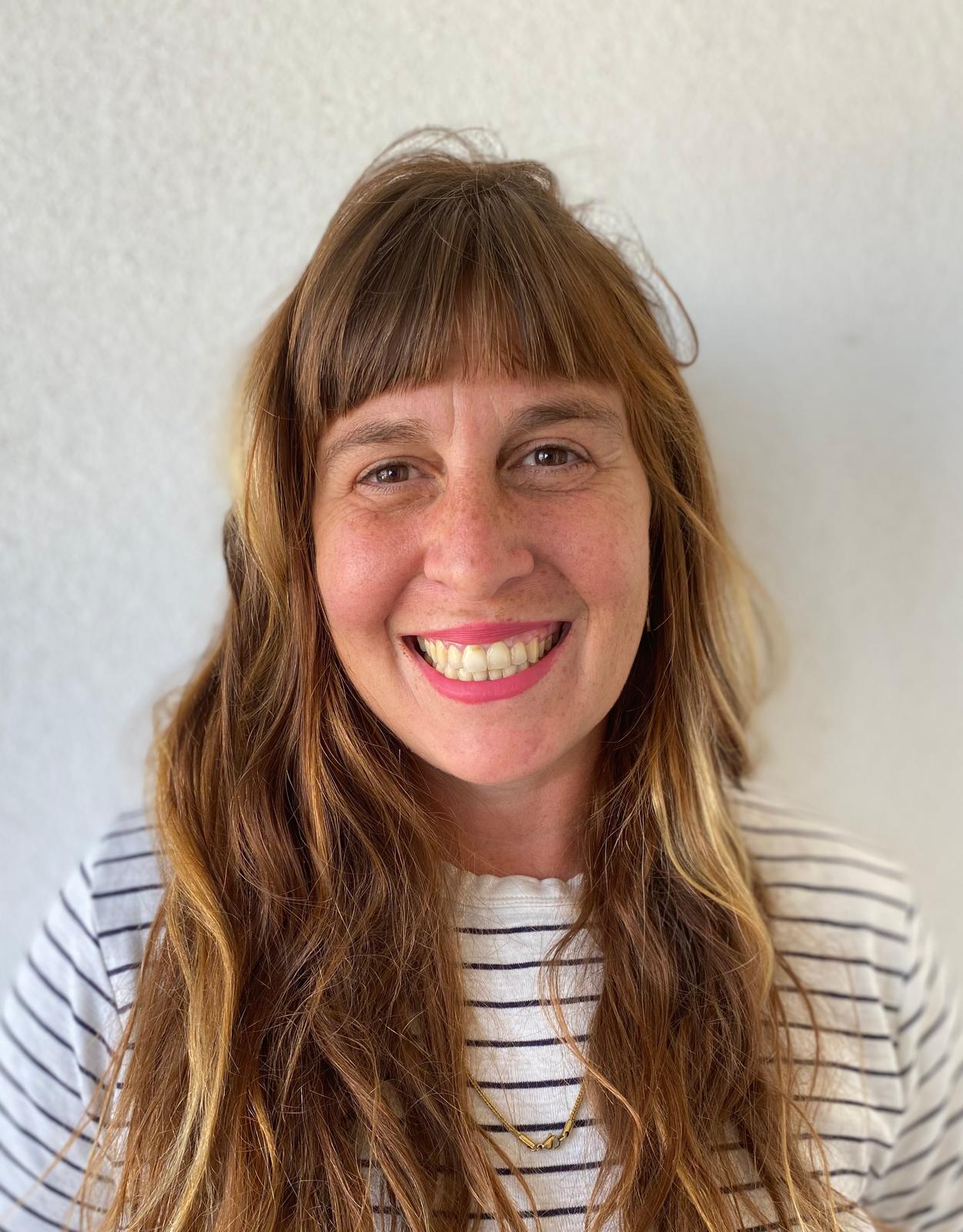 דנה אתגר כותבת תוכן